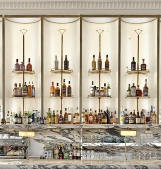 Which glass is suitable for use in restaurants, bars and cafes and coffee shops?